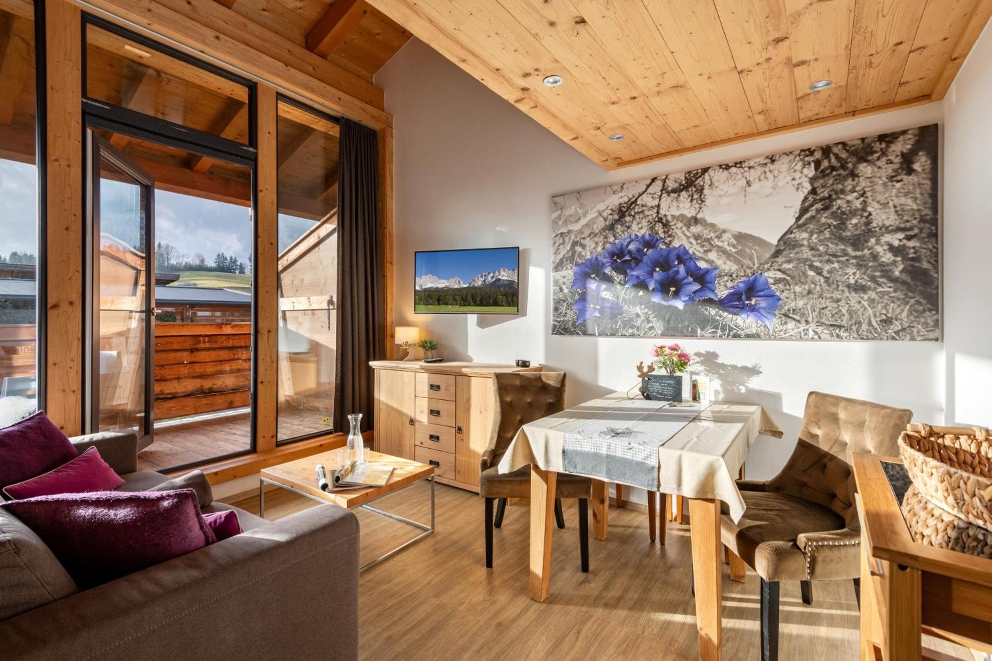 Narzenhof Wellness Chalets, Familien & Luxus Apartments Am Bauernhof St. Johann in Tirol Eksteriør billede