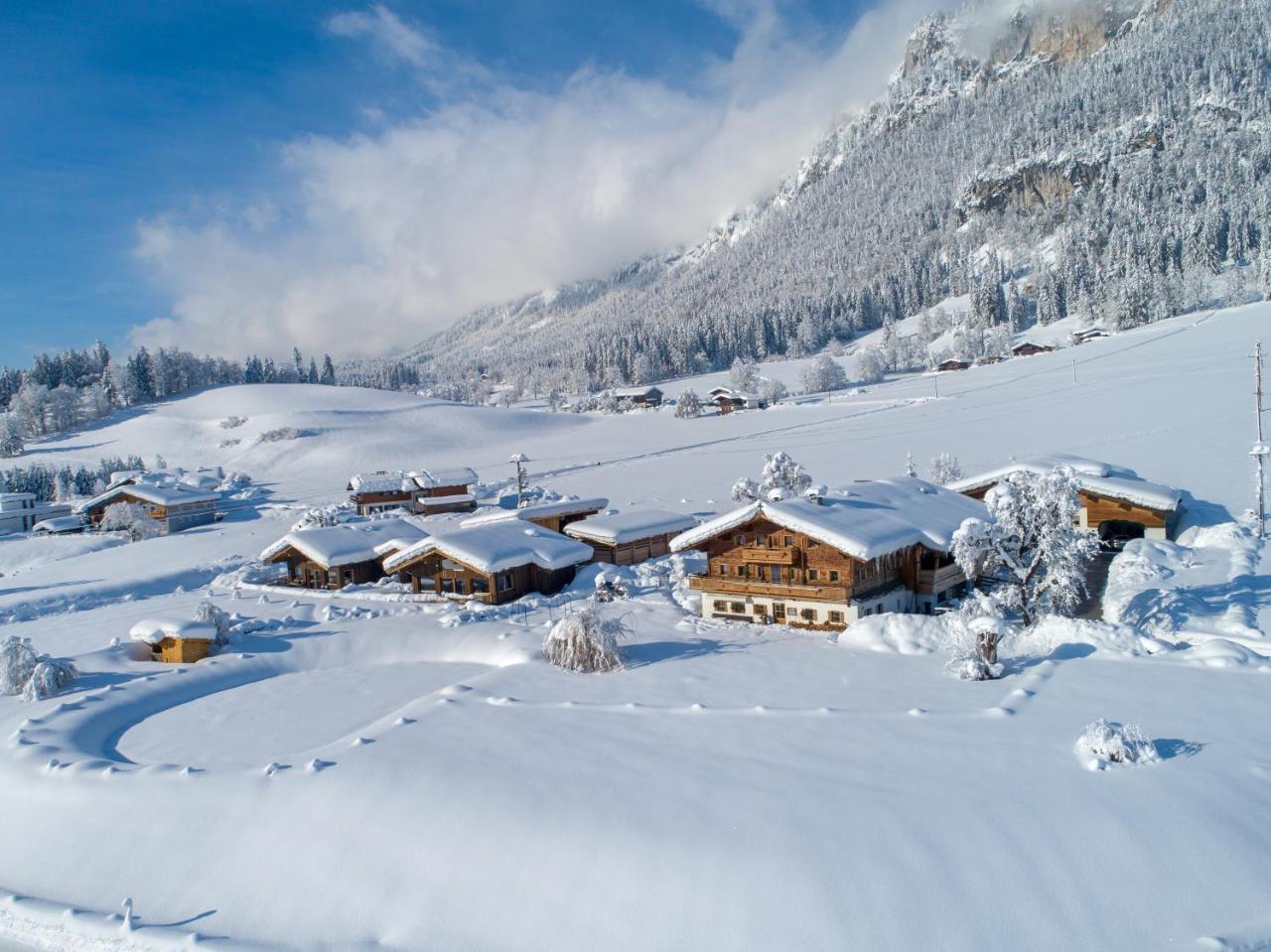 Narzenhof Wellness Chalets, Familien & Luxus Apartments Am Bauernhof St. Johann in Tirol Eksteriør billede